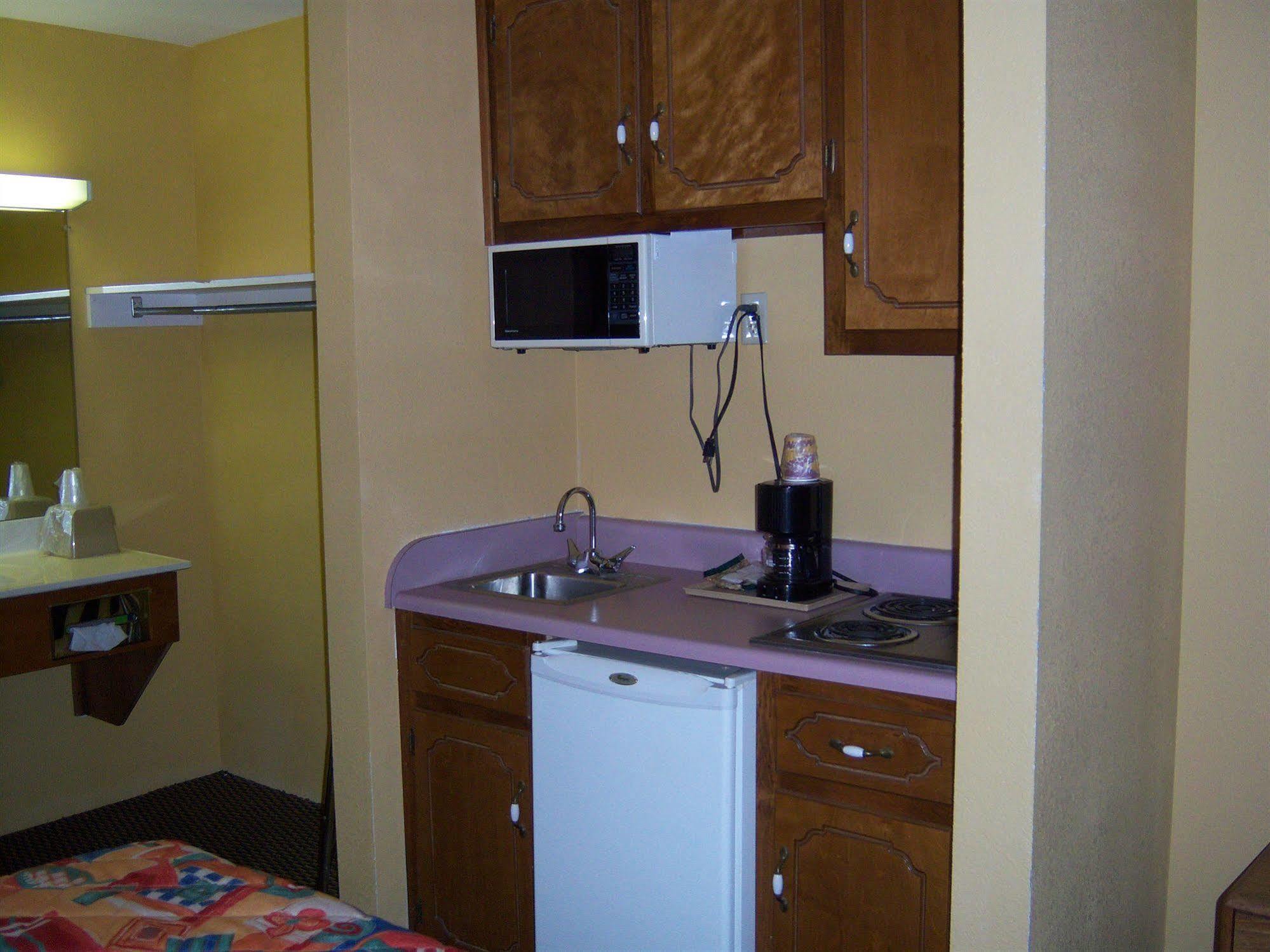 Days Inn Guntersville Buitenkant foto