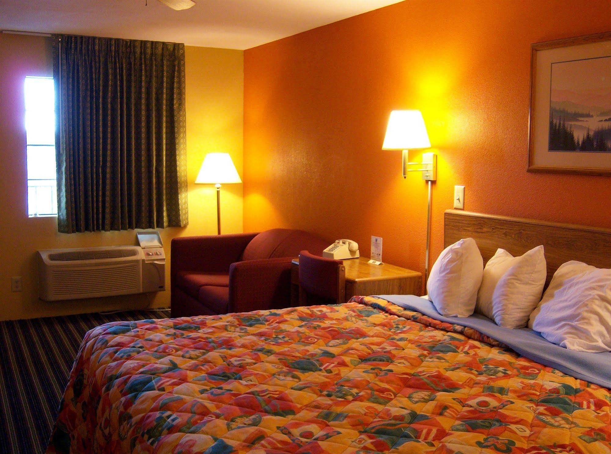 Days Inn Guntersville Buitenkant foto